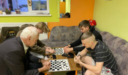 Dambretes sacensības