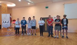 Mācību gads ar plus zīmi