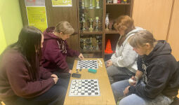 Dambretes sacensības